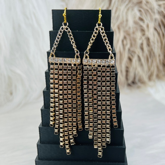 Vintage aged goldtone, metal box chain fringe bling pierced, dangle earrings